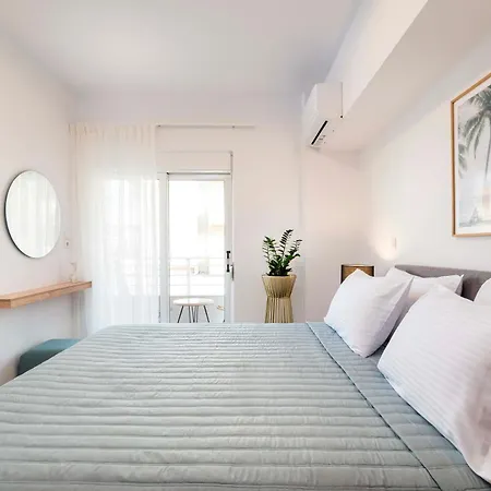 Town, 3 Min To - Kyma 1 * Cos