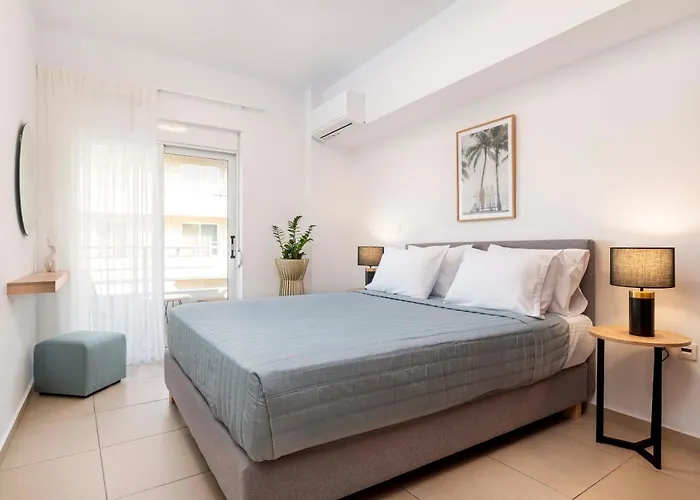 Cozy Central Stay - 3 Min Walk To Beach & Town - I Apartment *